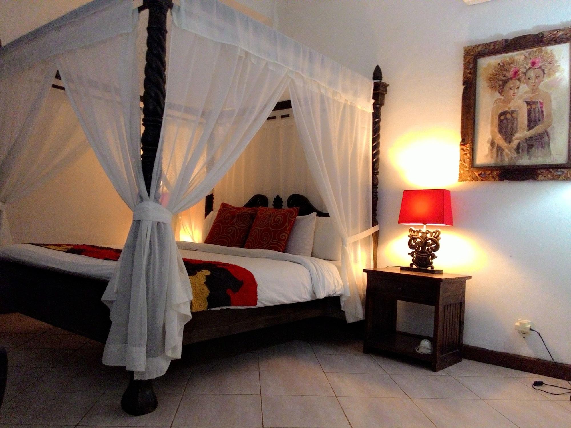 Puri Maharani Boutique Hotel Denpasar  Exterior photo