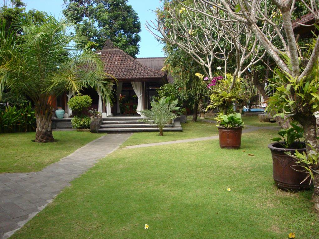 Puri Maharani Boutique Hotel Denpasar  Exterior photo