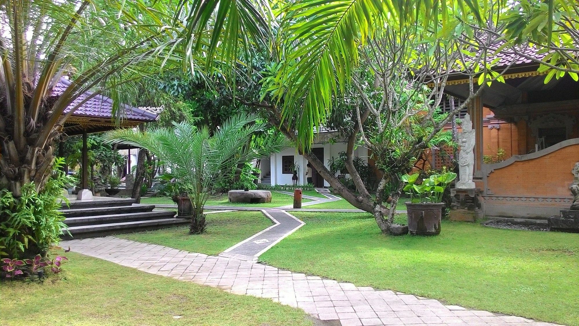 Puri Maharani Boutique Hotel Denpasar  Exterior photo